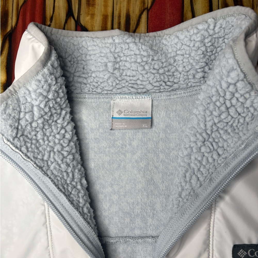 Woman’s Columbia Winter Coat XL - Picture 2 of 3